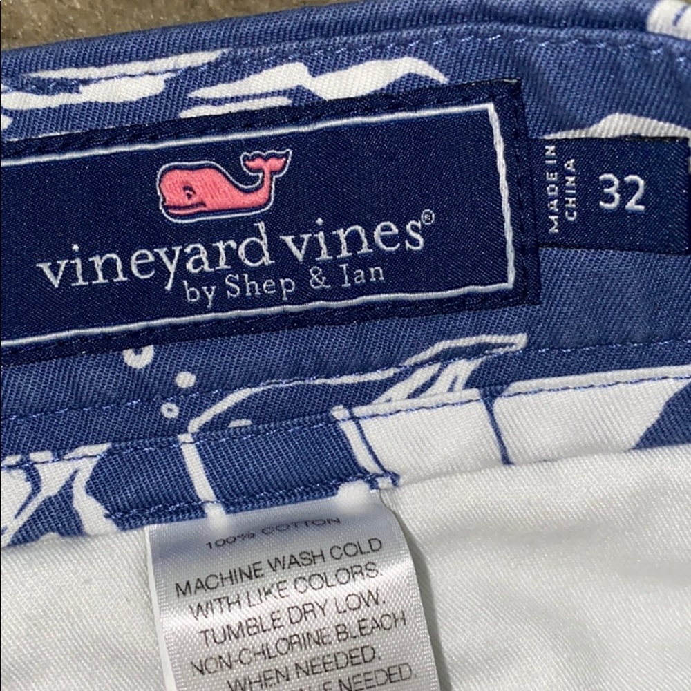 Vineyard Vines “Anguilla” Shorts - Picture 2 of 3